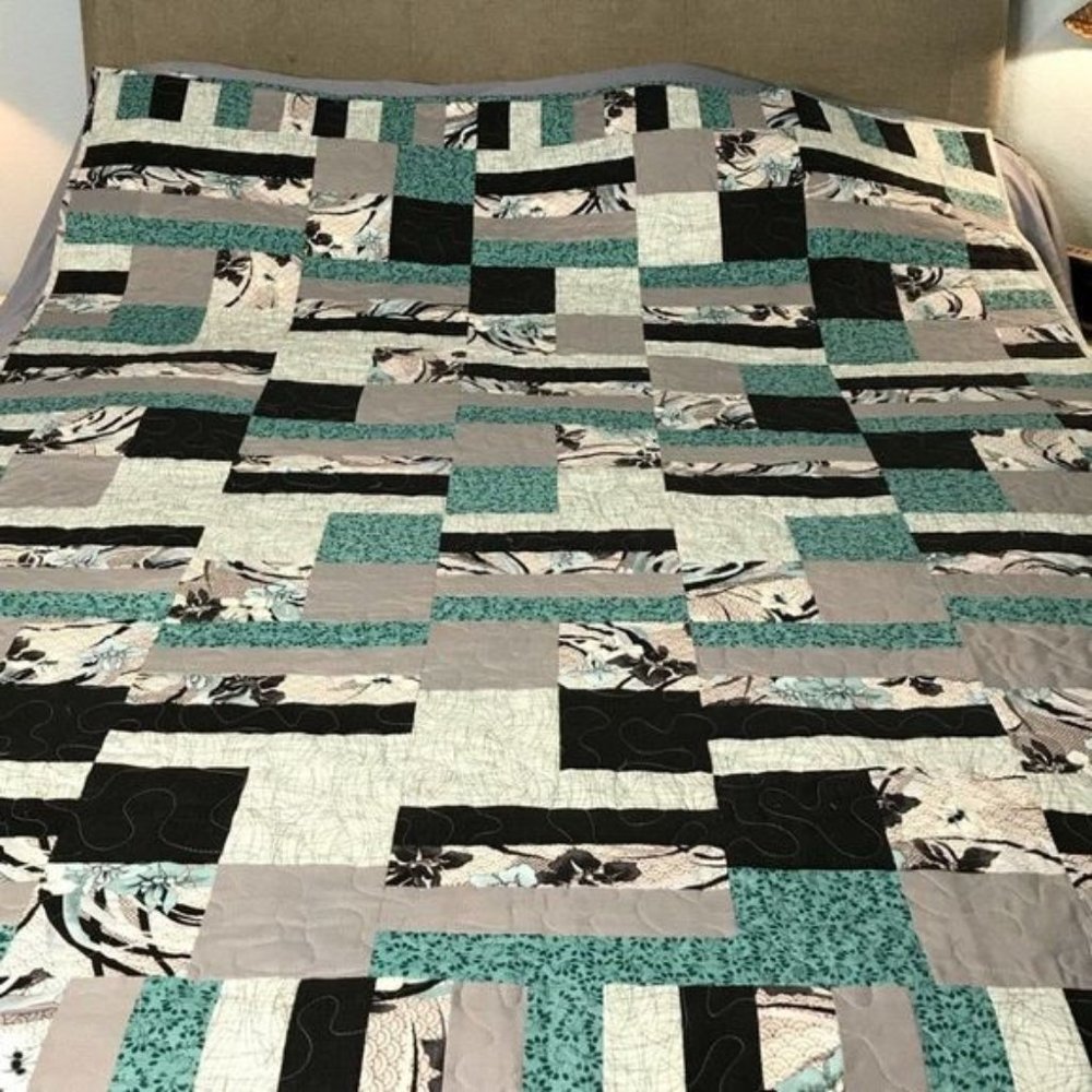 Quilt handcrafted on Machine 58” x 70” New